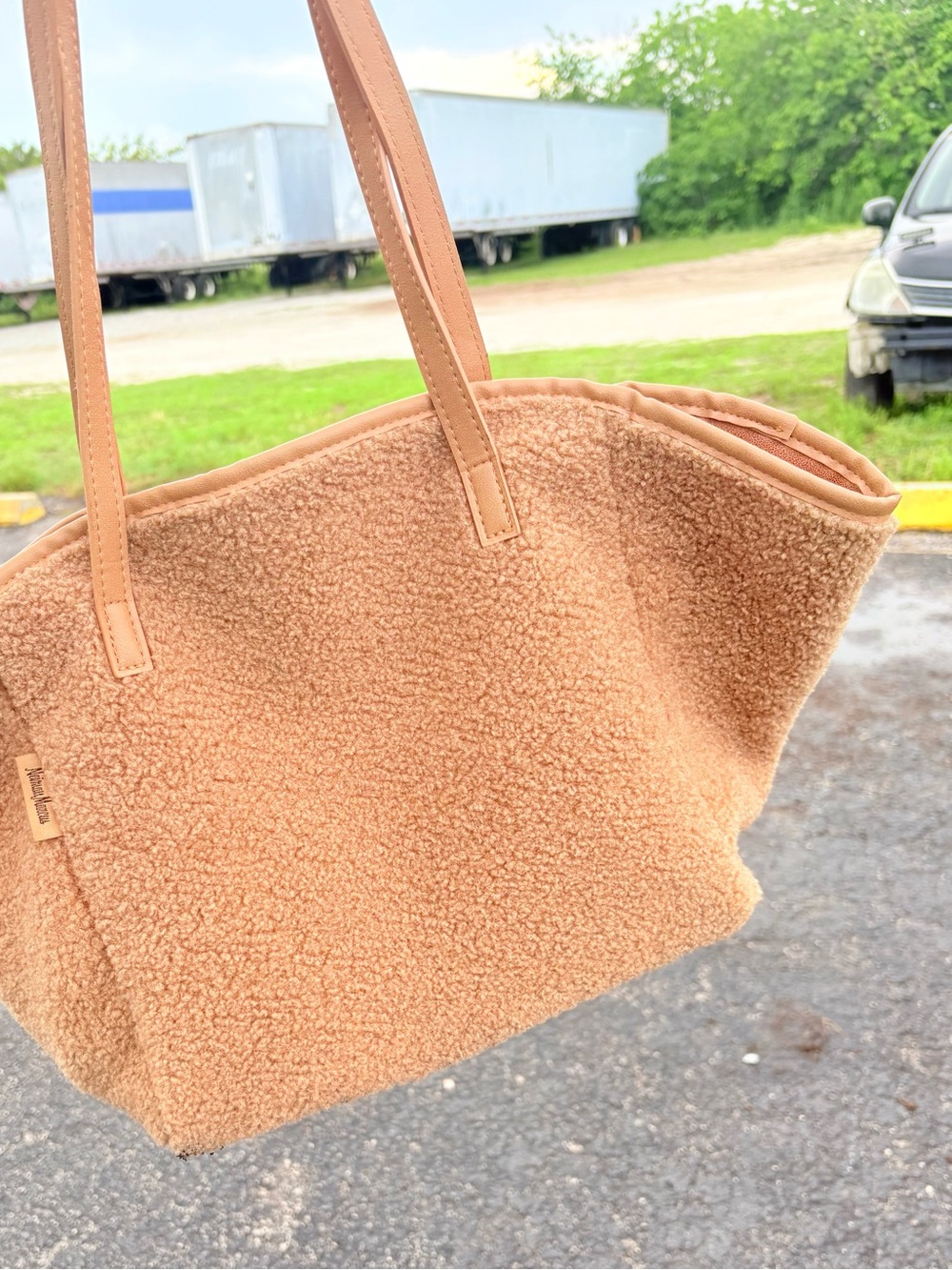 Neiman Marcus Tan Suede Tote Interior - Picture 2 of 7